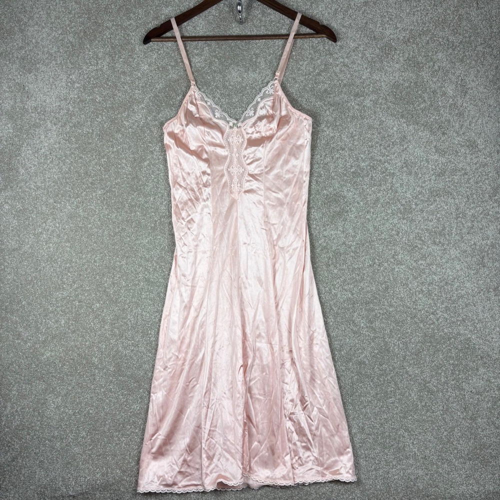 Vintage JCPenney Pink Lace Trim Full Slip Antron III Nylon Union Made Size 32